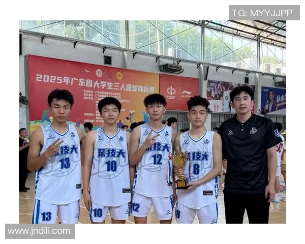 深圳篮球队在全国锦标赛积分榜上以51分稳居第一名展现强劲实力 深圳篮球队在全国锦标赛积分榜上以51分稳居第一名展现强劲实力