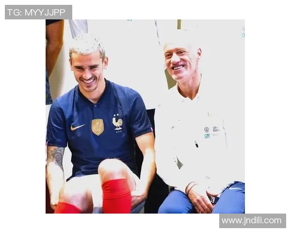 著名帅气足球明星在社交媒体上的风采与生活分享揭秘 著名帅气足球明星在社交媒体上的风采与生活分享揭秘