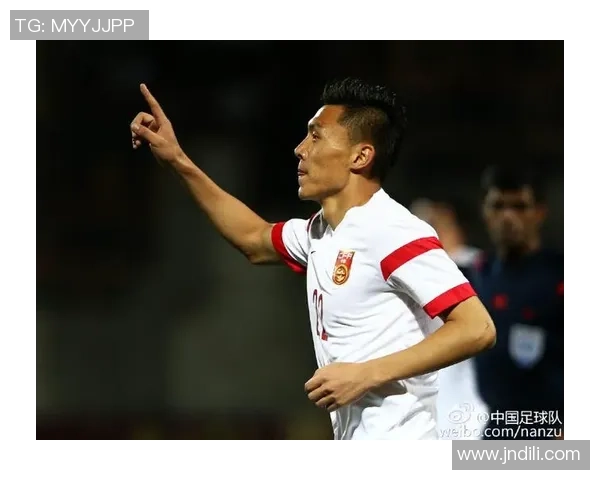 重庆足球队在世界杯预选赛中的个人能力分析与表现评估 重庆足球队在世界杯预选赛中的个人能力分析与表现评估