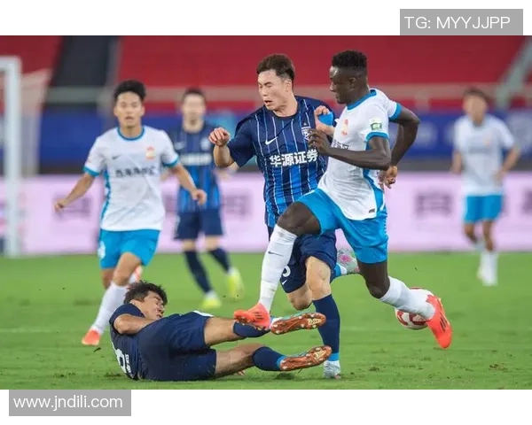 足球热议：武汉足球队的配合争议